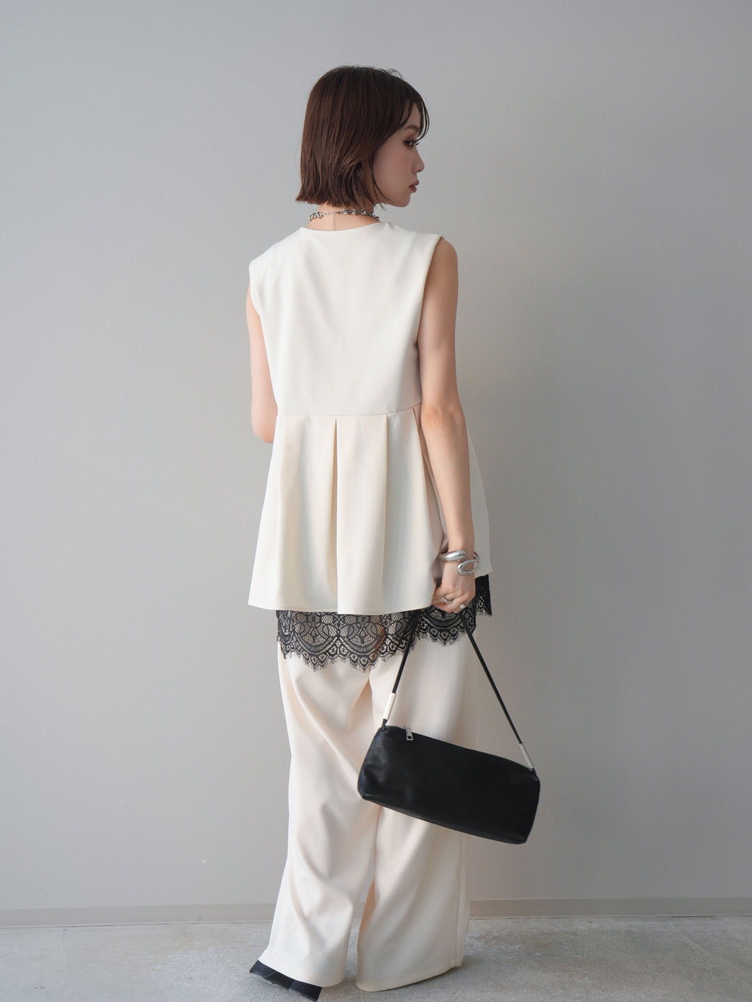 [予約]ウエストバイカラータックワイドパンツ/ivory