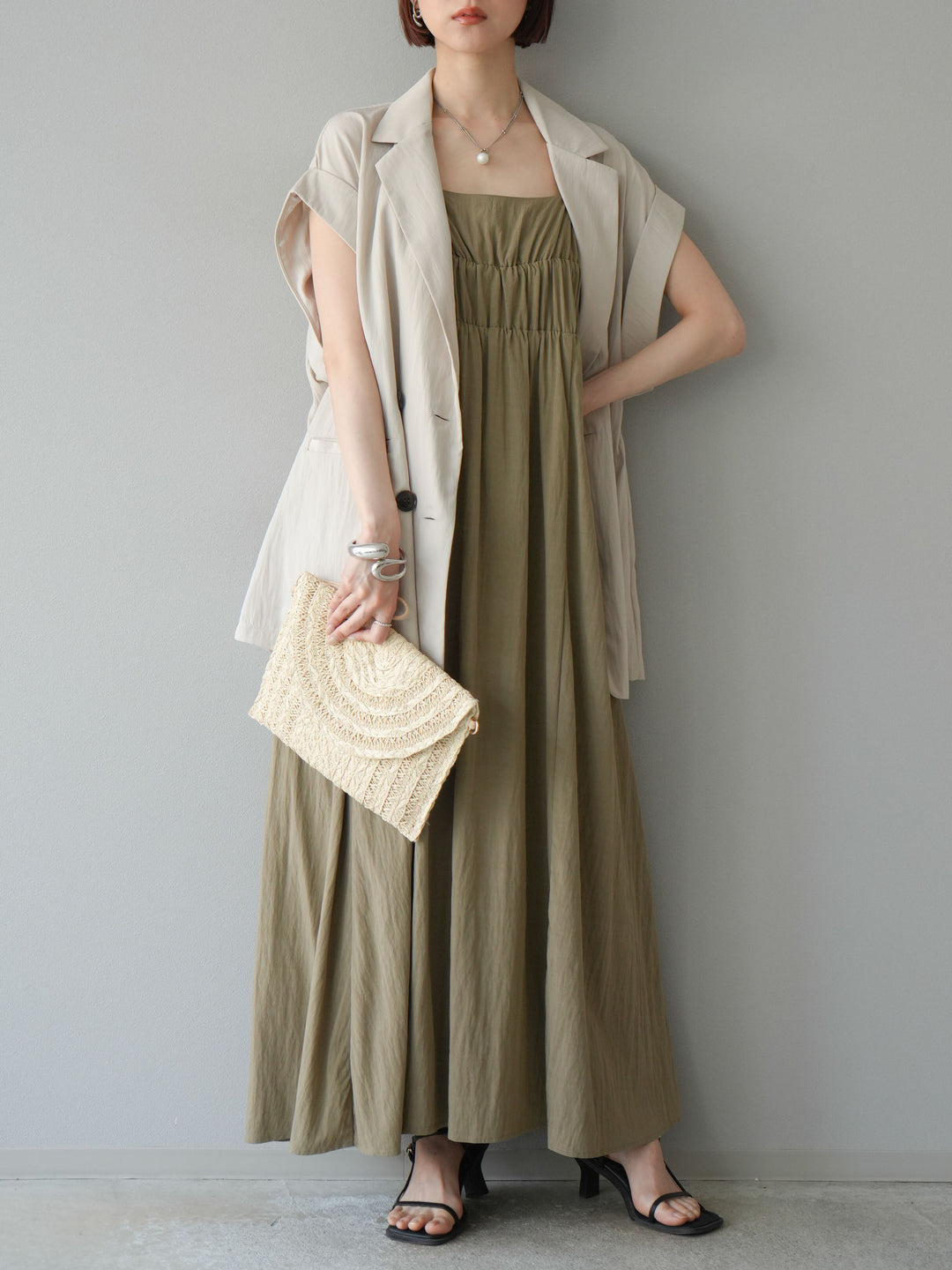 [SET]レーヨンシャーリングキャミワンピース+リネンライクノースリーブダブルジレ(2set)