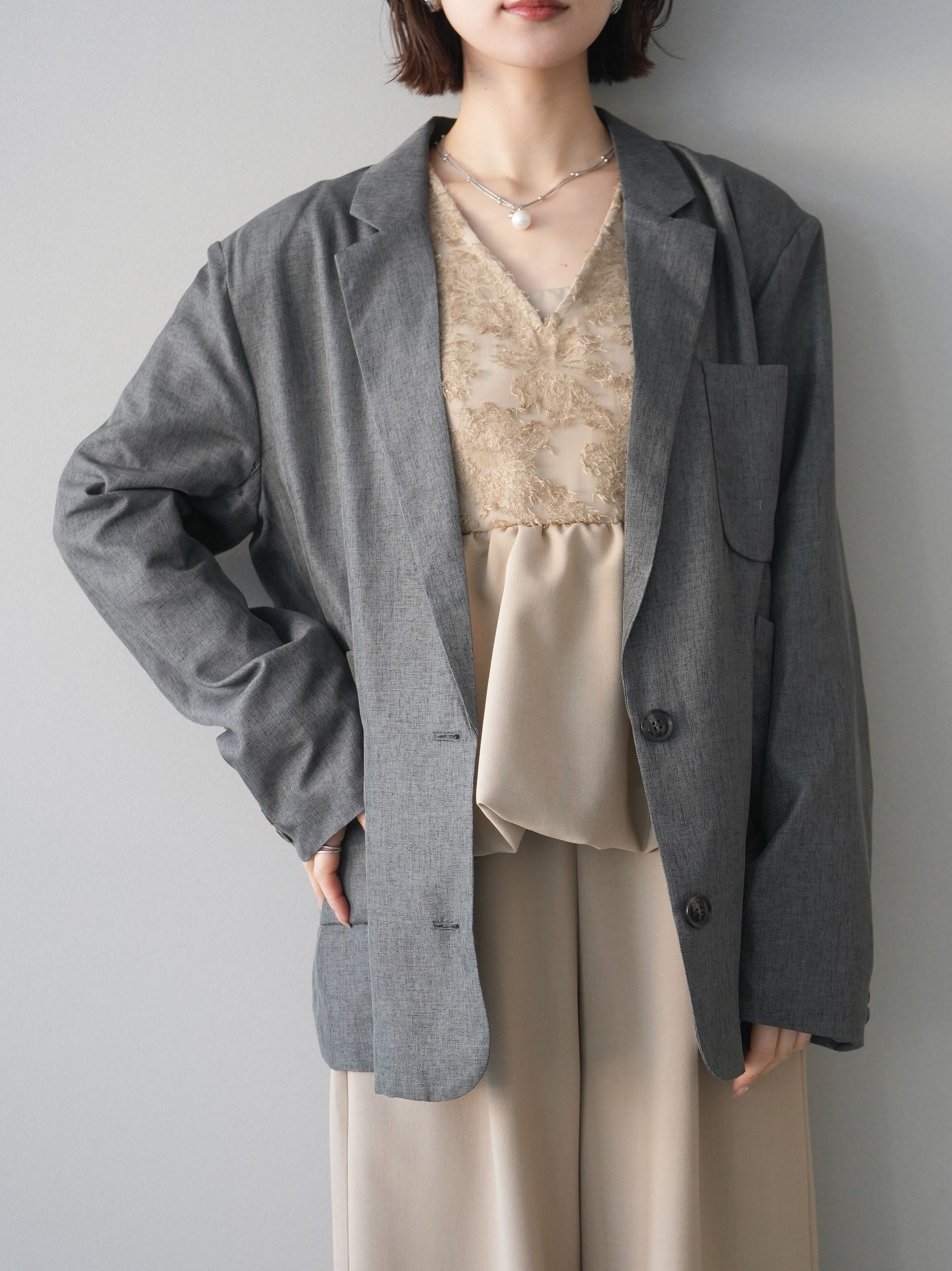 予約]ジャガードレースぺプラムドッキングサロペット/beige – Lumier
