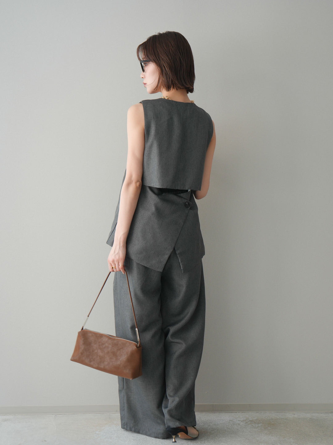 [予約]リネンライクタックワイドパンツ/charcoal
