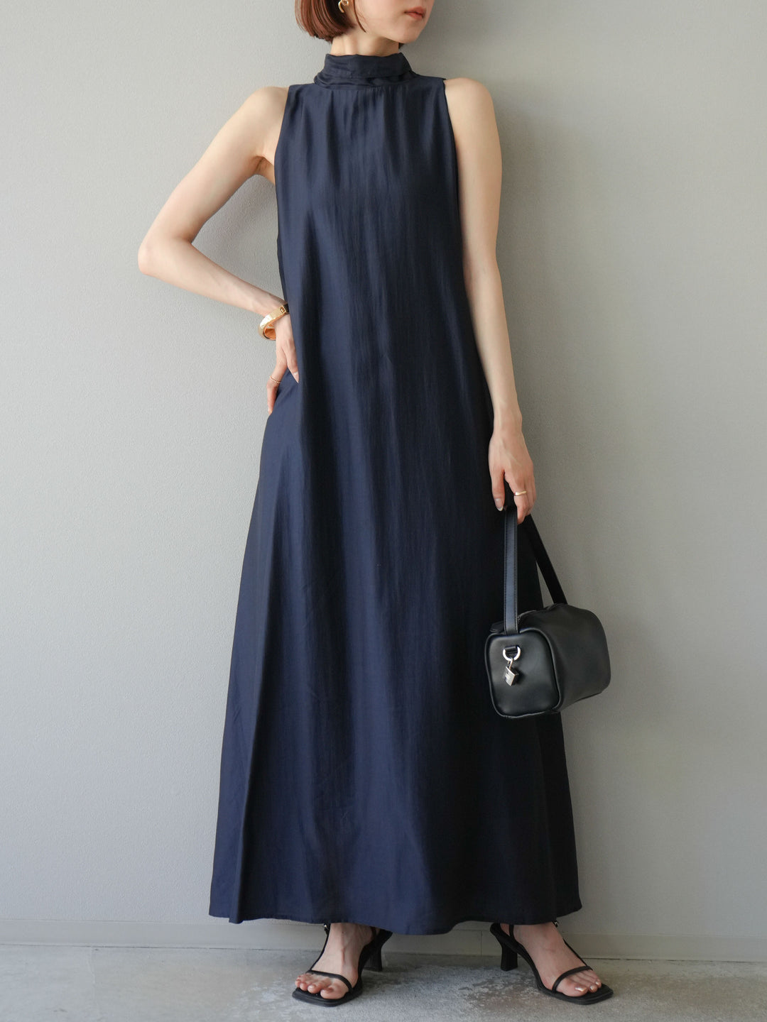 [予約]シアーホルターバックオープンワンピース/ネイビー