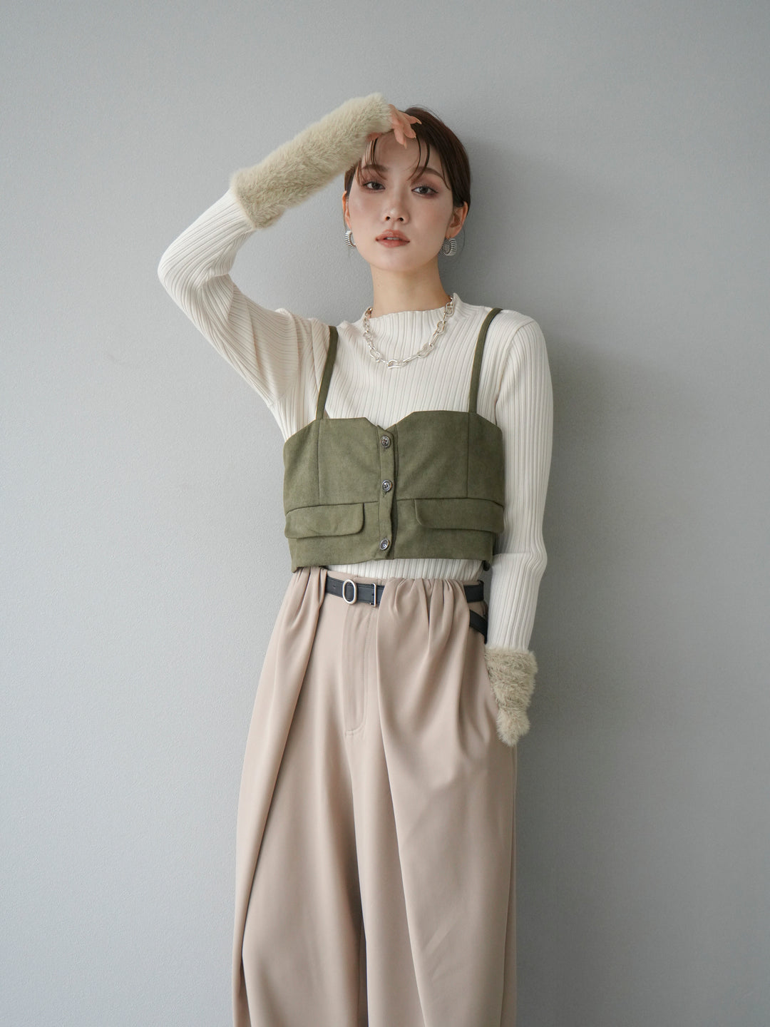 [予約]スウェードビスチェ/カーキ