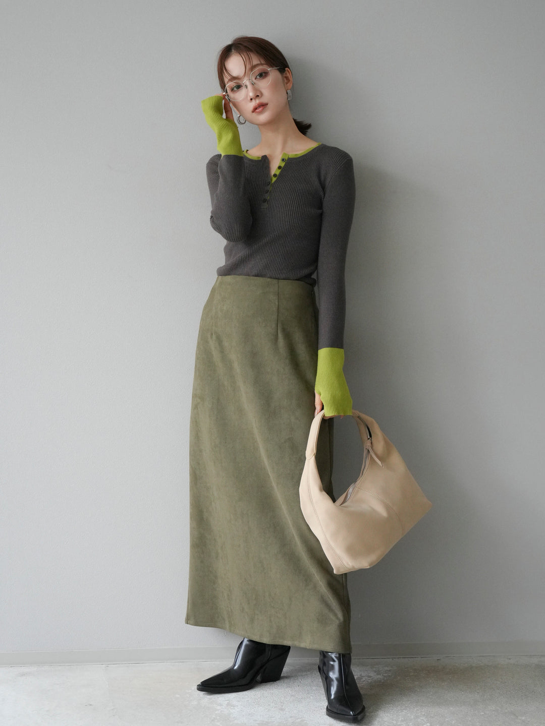 [2]ヘンリーネック配色リブニットトップス/チャコール