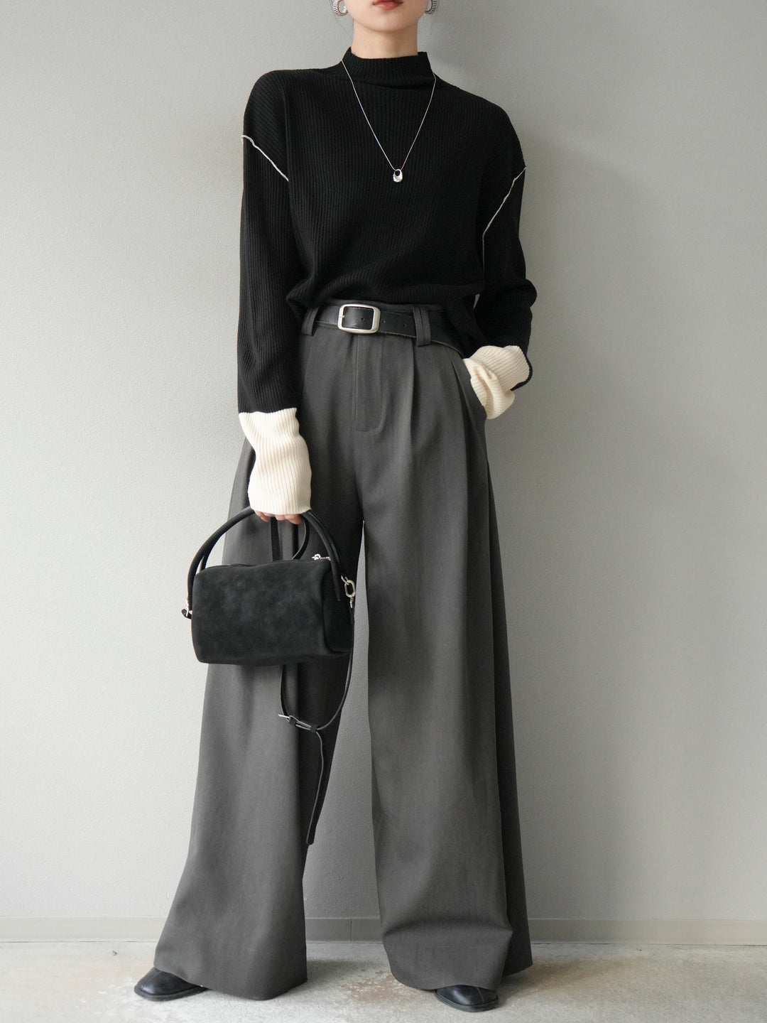 [予約]ボトルネック配色リブニットプルオーバー/ブラック×エクリュ