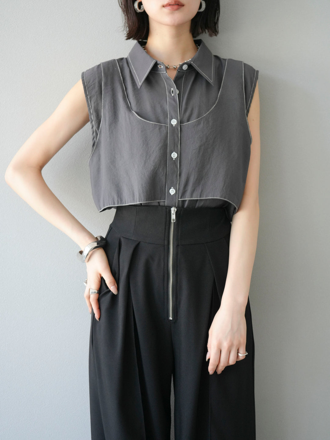 [預訂] 縫合透視多層設計襯衫/炭灰色