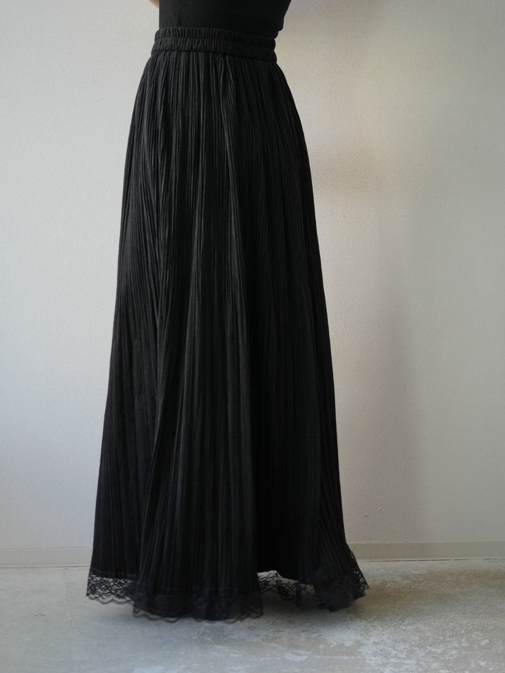 [予約]裾レーススウェードプリーツマキシスカート/ブラック
