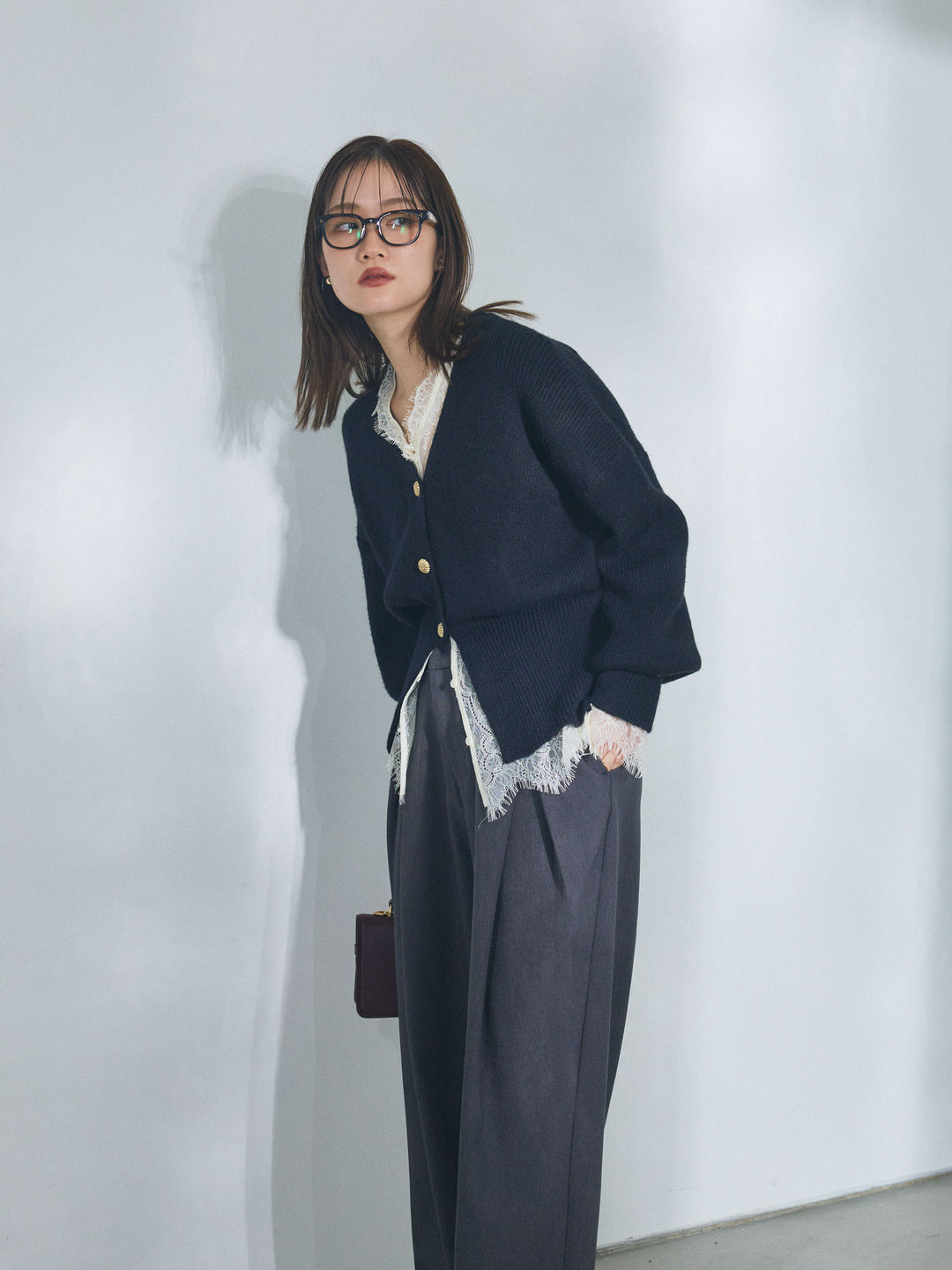 【Allure】[SET]ゴールドボタンニットカーディガン×レースブラウスSET+ゴールドボタンニットカーディガン×レースブラウスSET(2set)