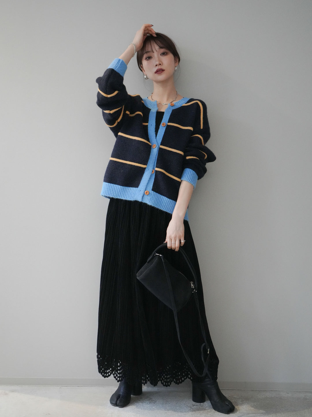 [予約]パンチングデザインスエードプリーツスカート/black