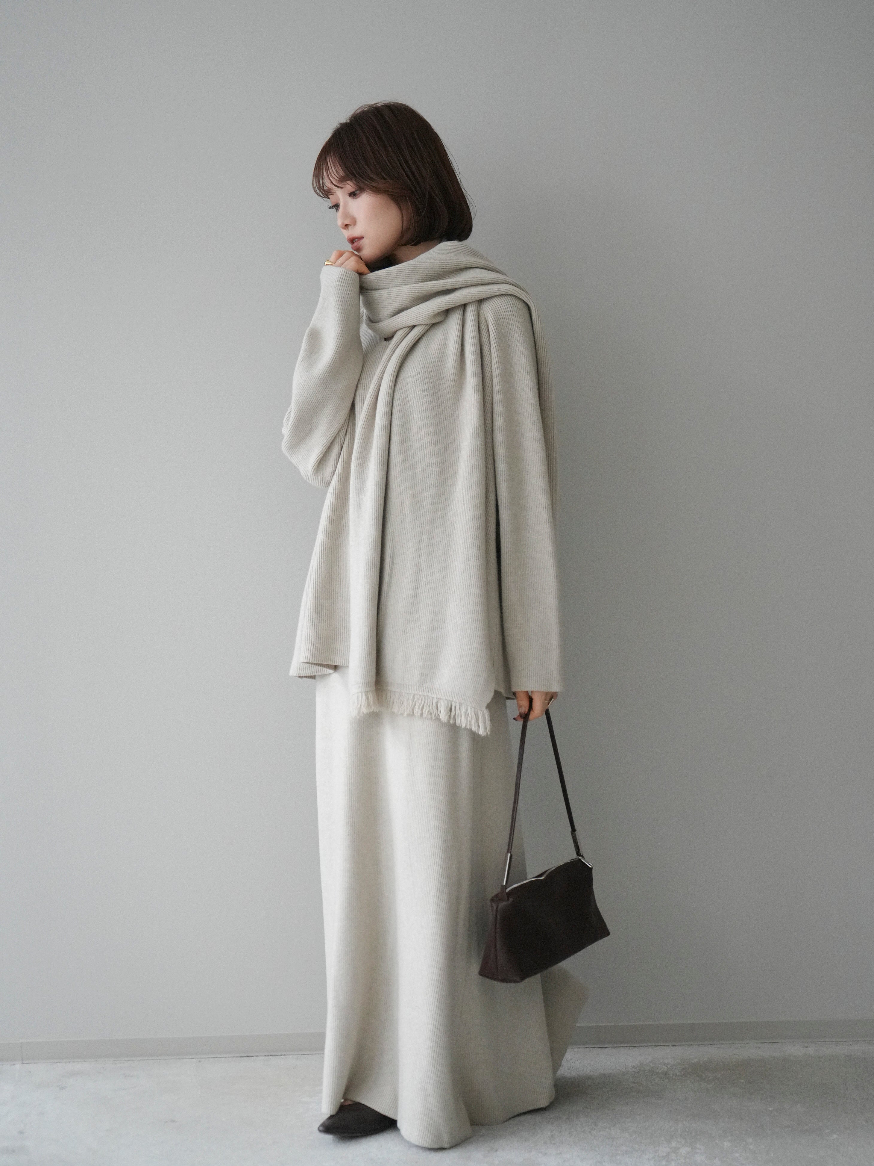 リュミエ lumier  キーネックニットセット SET]ストール付キーネックニットSET UP(2set) – Lumier