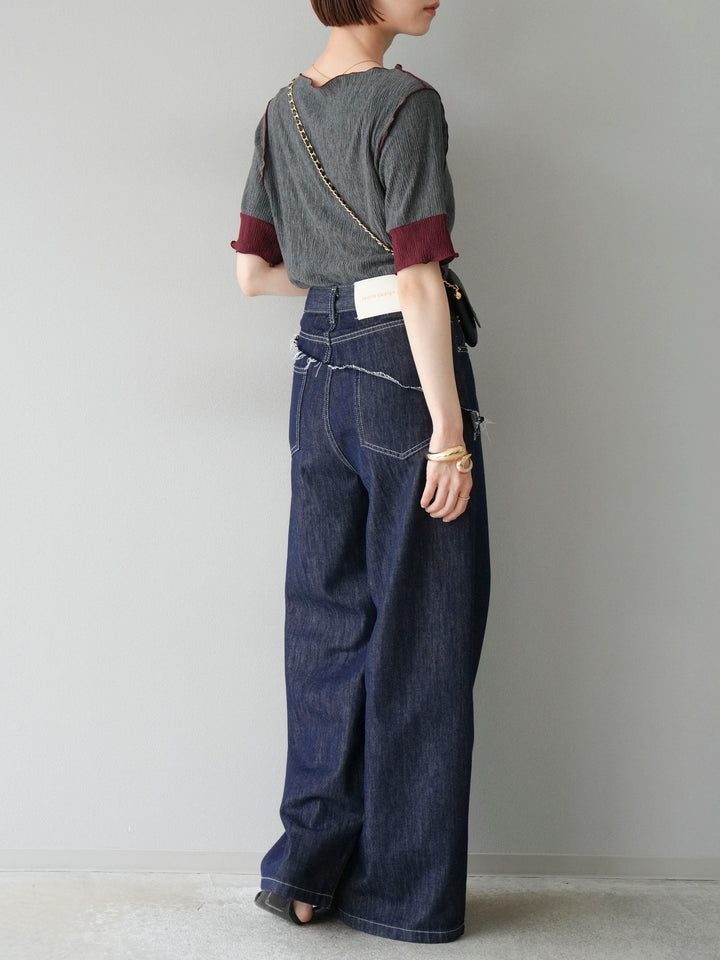 [SET] 百褶同色船領套頭衫 + 臀部設計牛仔褲（2 件組）