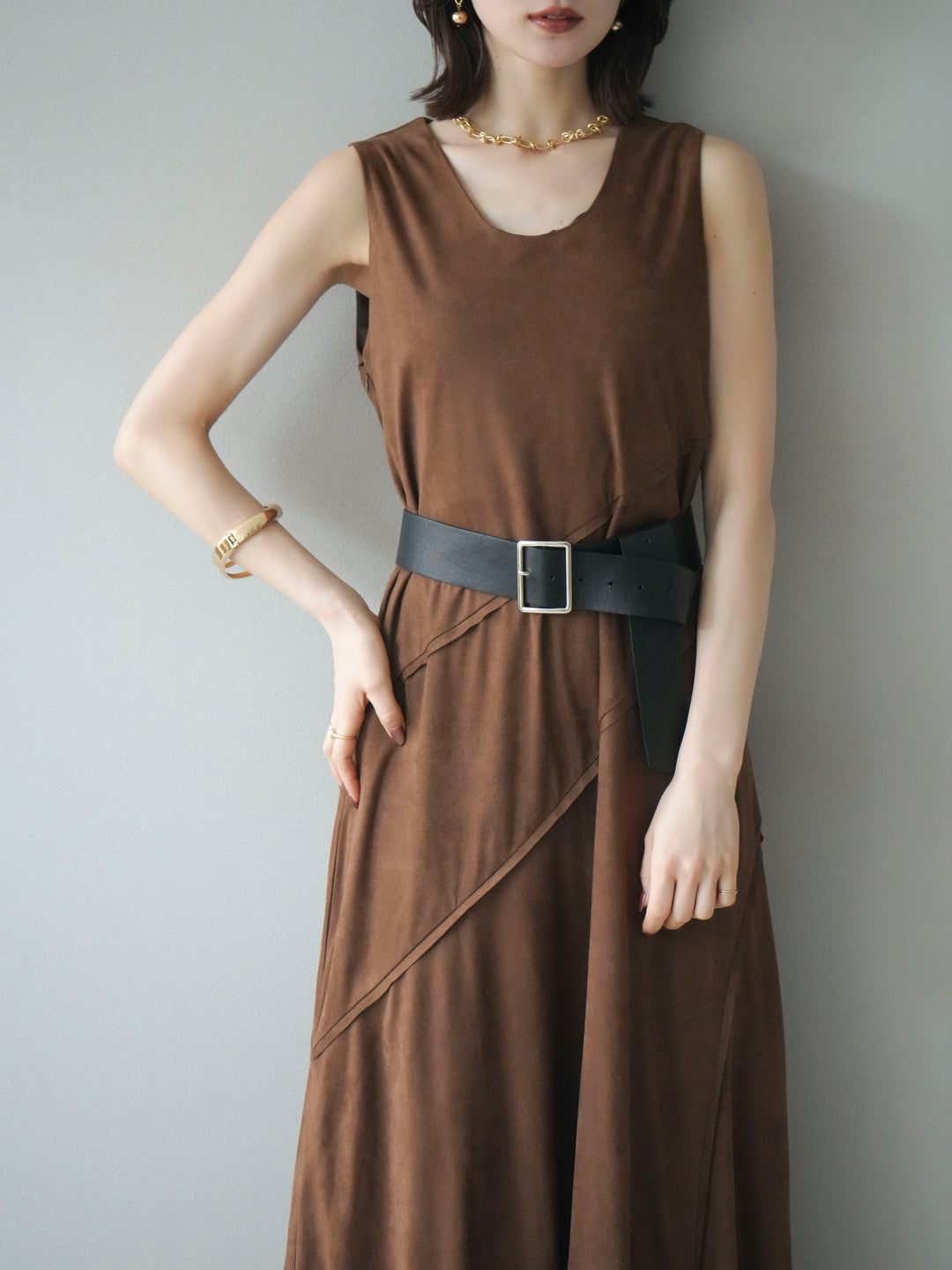 [予約]スエードアウトシームデザインベルト付ワンピース/camel