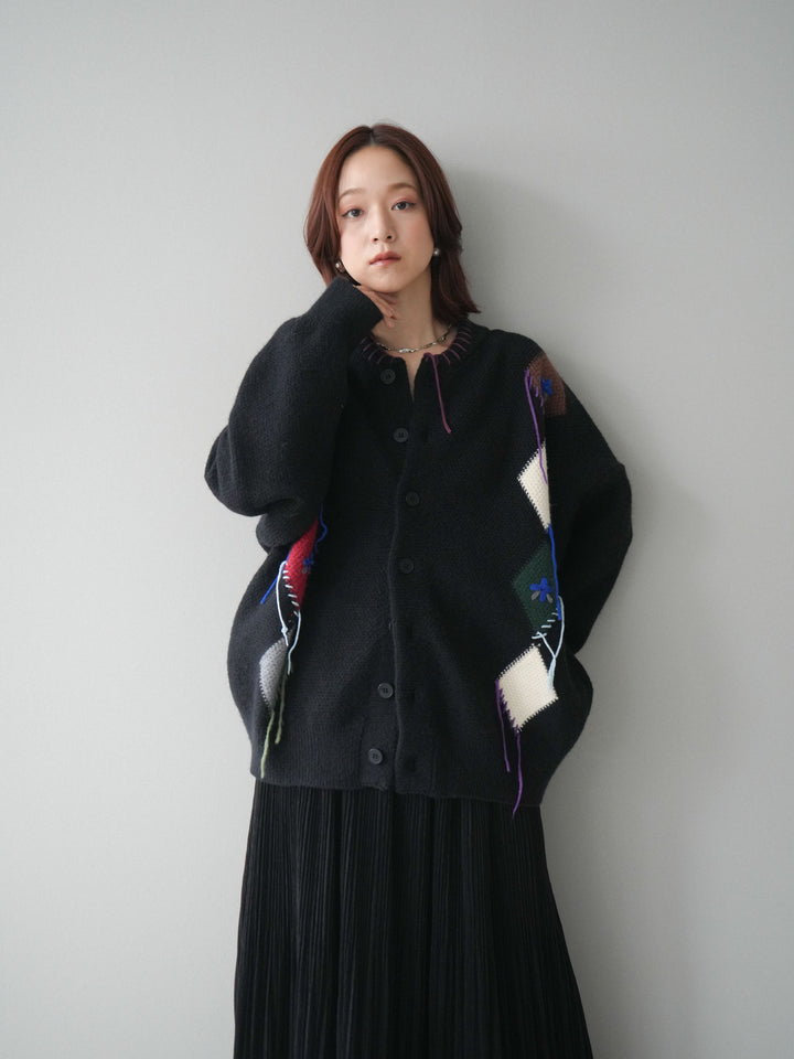 [SET]ハンドステッチアーガイルデザインニットカーディガン+裾レーススウェードプリーツマキシスカート(2set)