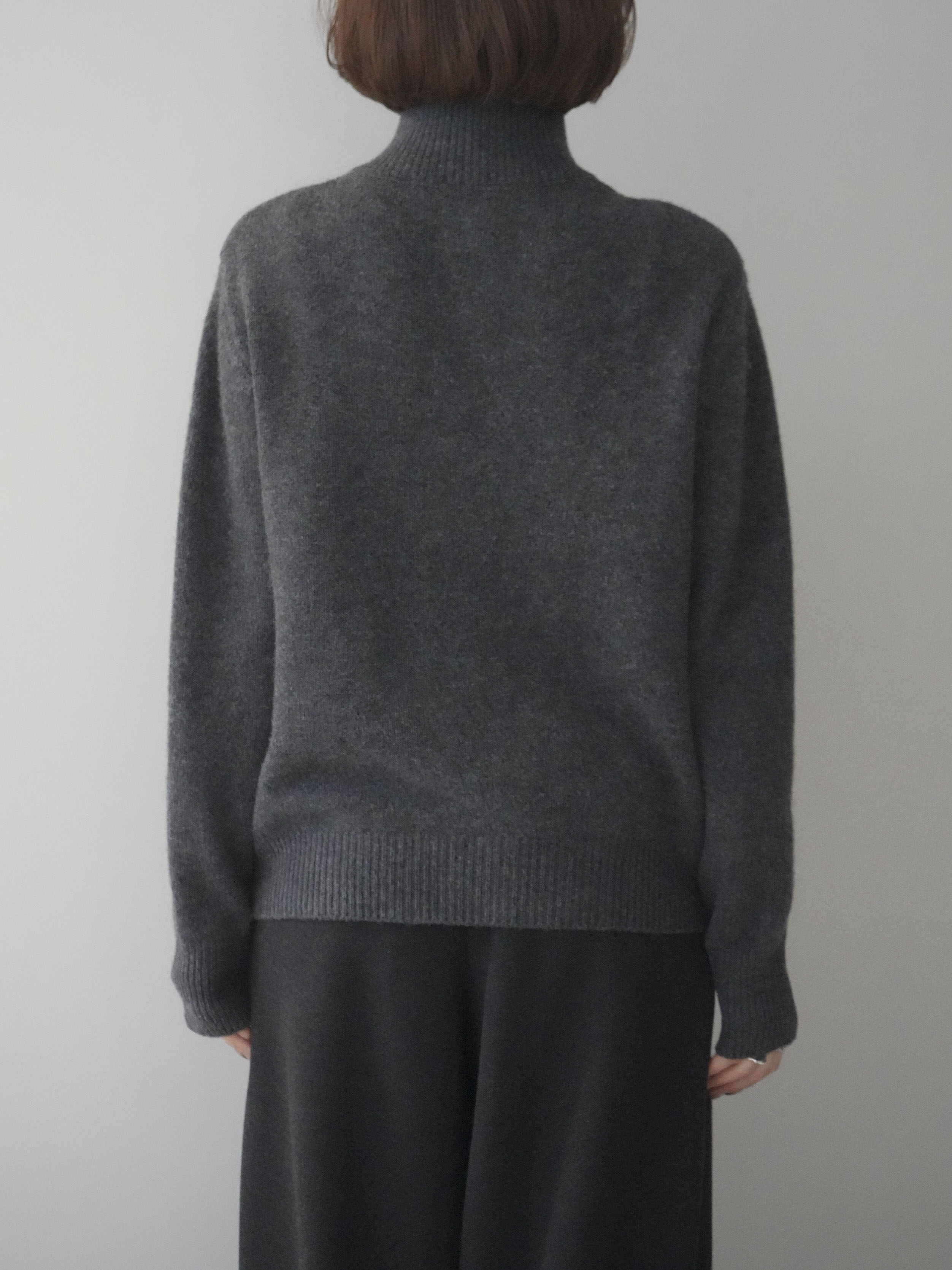 予約]ウールxカシミヤハーフジップダブルネックニットプルオーバー