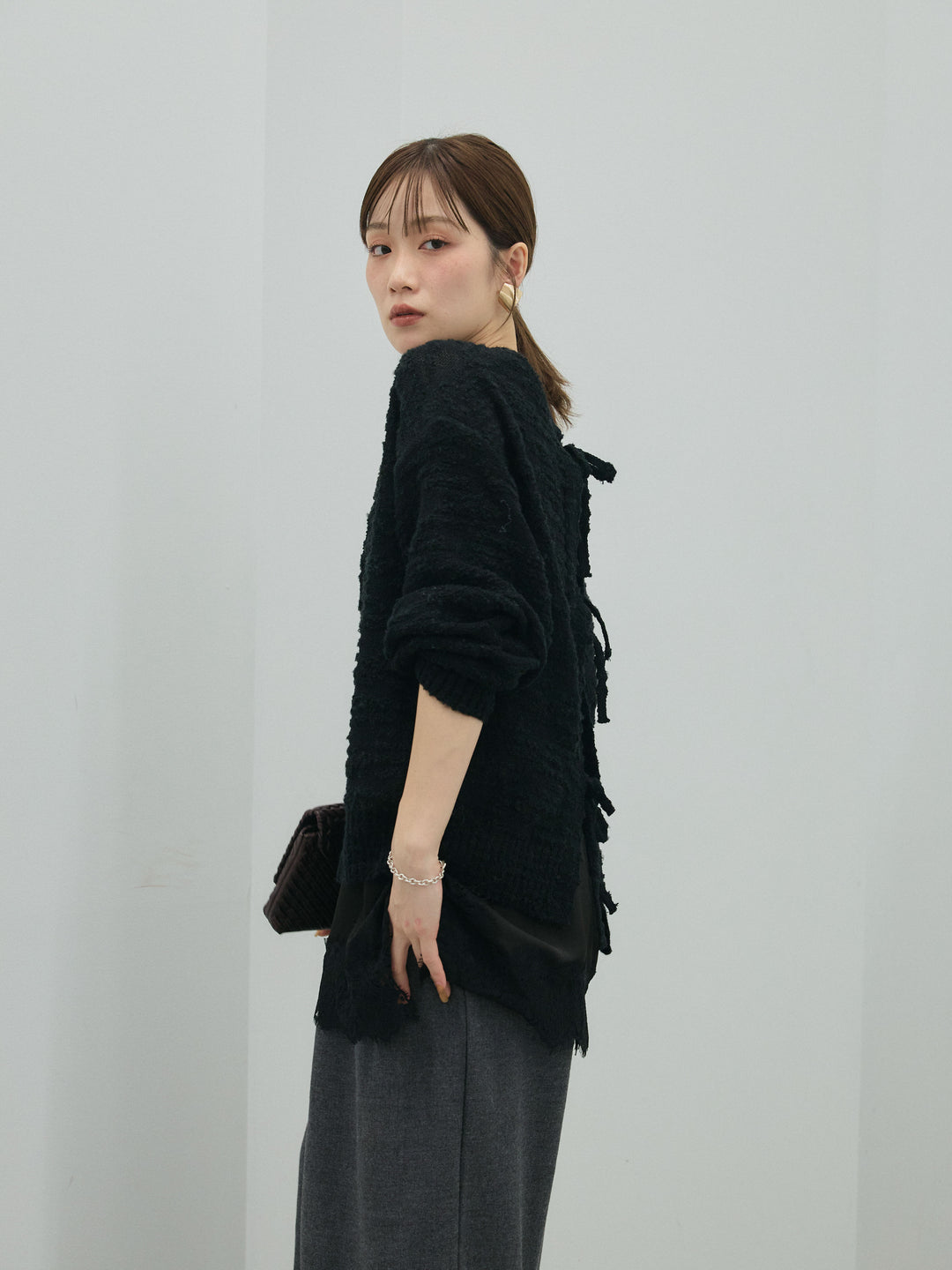 【Allure】[SET]バックリボンニュアンスブークレニットプルオーバー+サテンレースキャミソール(2set)