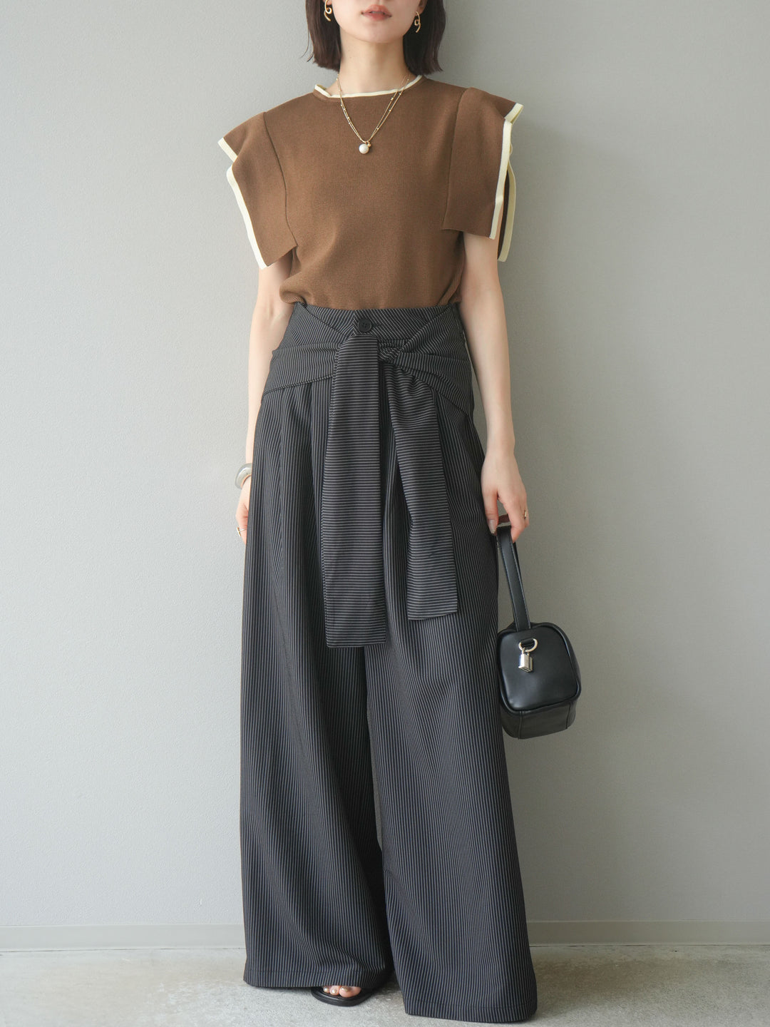 [予約]リネンタッチスクエアスリーブ配色ニットプルオーバー/モカ