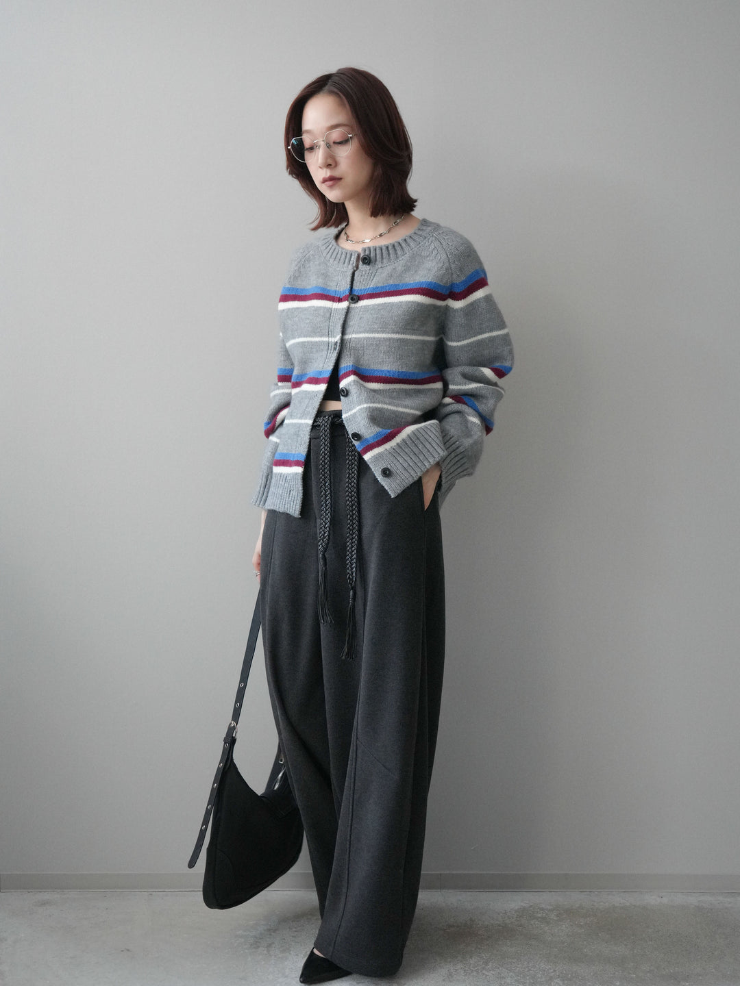 [予約]ベルト付裏起毛センターシームカーブパンツ/charcoal