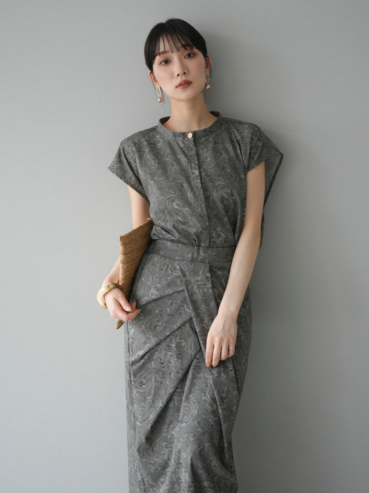 [予約]ペイズリープリントゴールドボタンブラウス/グレー