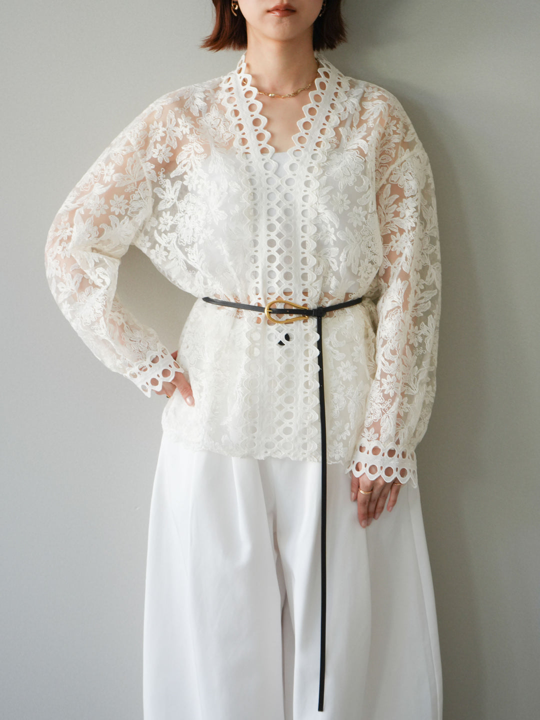 [予約]カットワークレースシアーブラウス/white