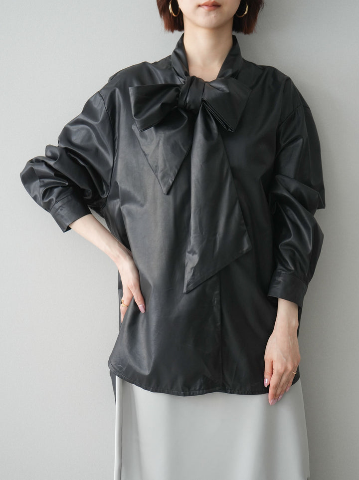 [SET]フェイクレザーボウタイブラウス+センターシームフレアパンツ(2set)