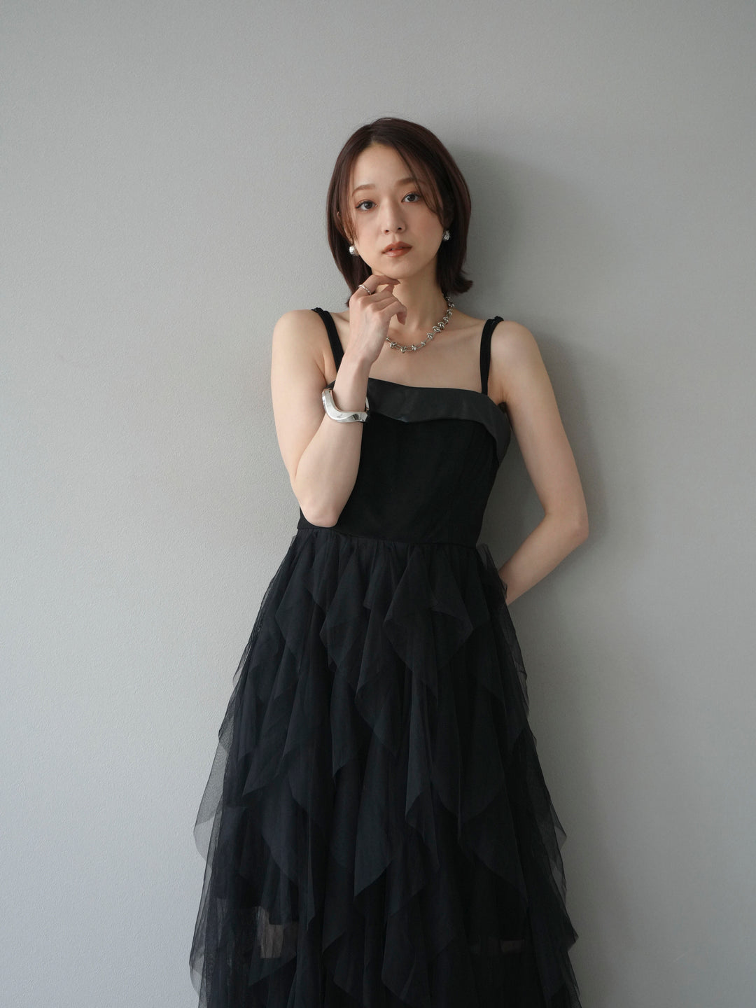 [予約]レザー切替チュールラッフルワンピース/black