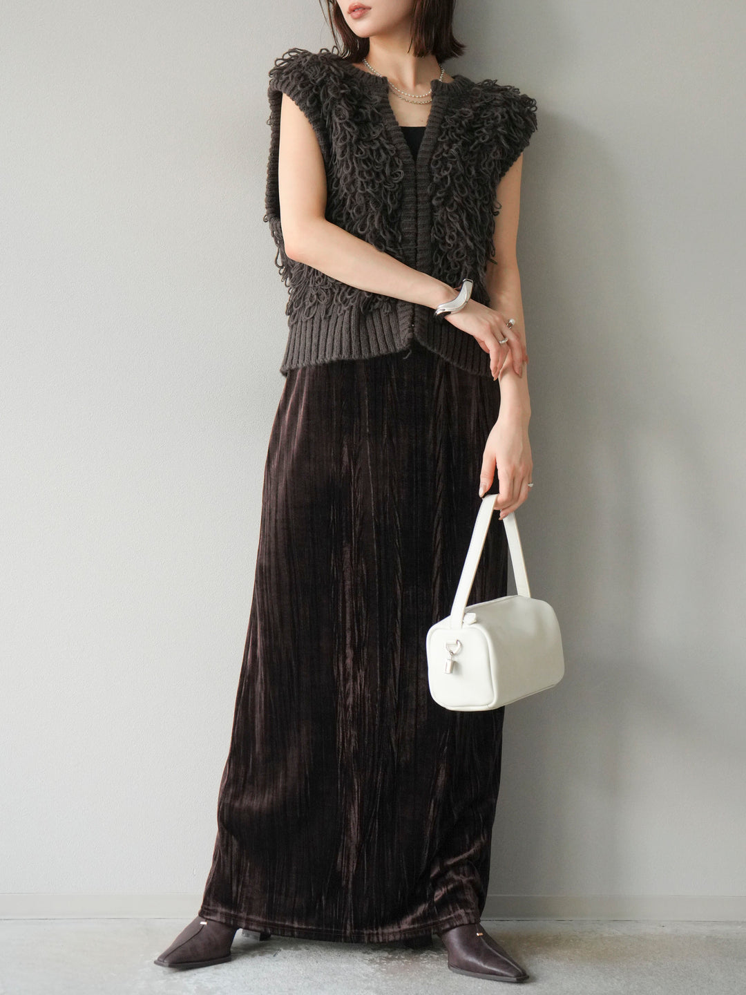 [SET]レザー襟オンブレチェックオーバーシャツ +ループデザインホックベスト +クラッシュベロアナロースカート(3set)