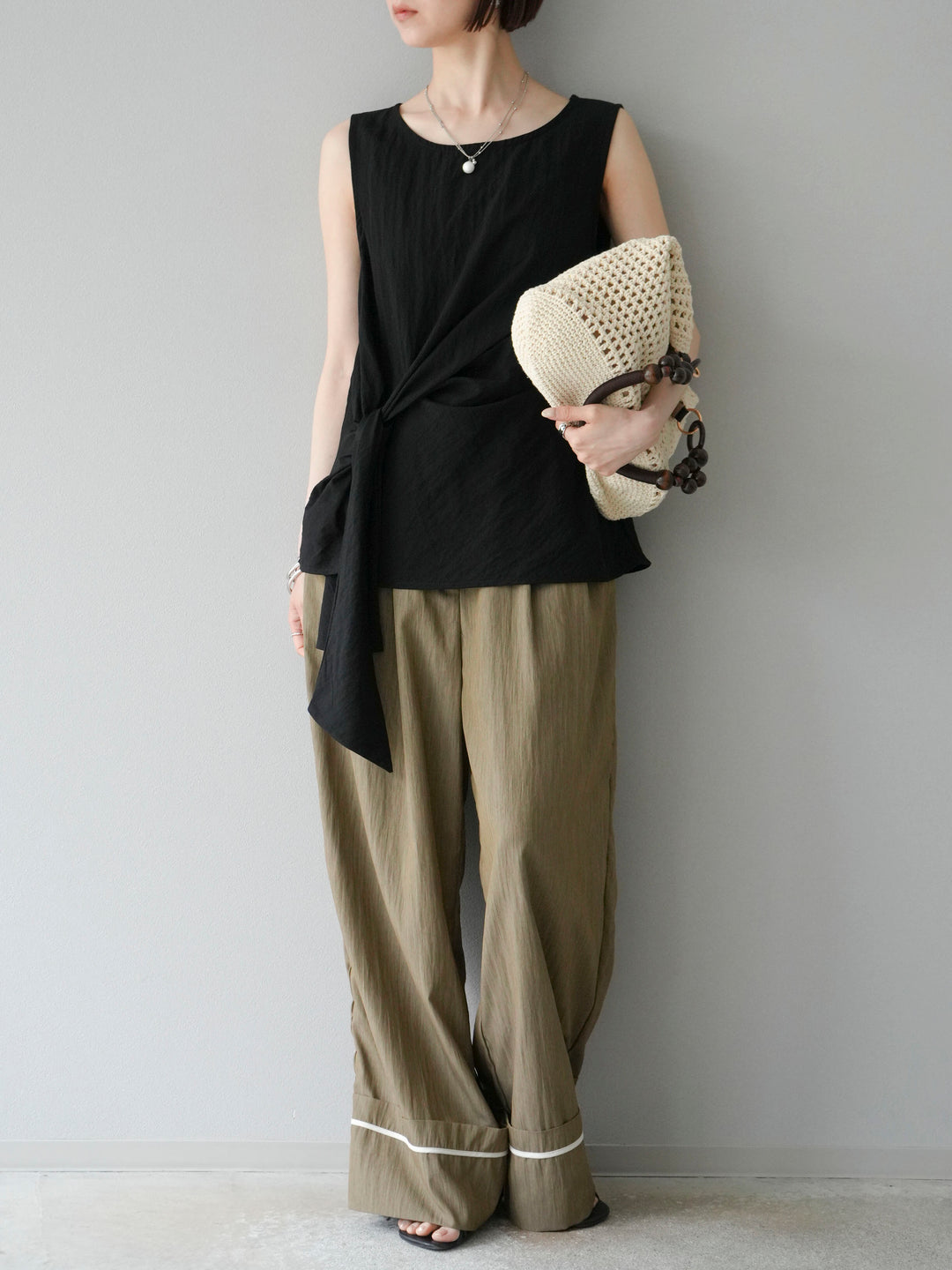 [SET] 前裹式無袖上衣+麻質下擺回型寬褲（2件組）
