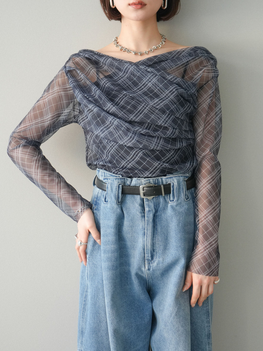 [予約]チュールバイアスチェックプリントタックネックトップス/navy