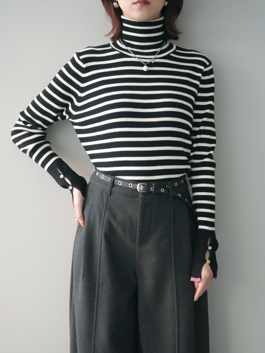[SET]袖配色ハイネックボーダーリブニットトップス+ベルト付き裏起毛ワイドパンツ(2set)