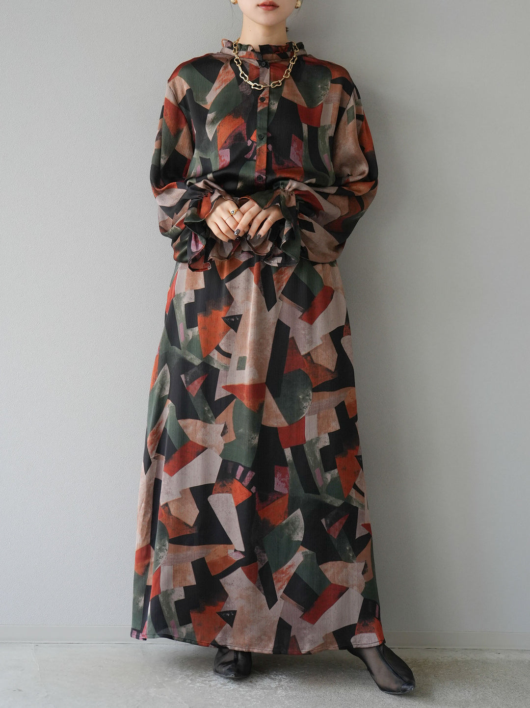 [SET]レトロプリントフリルブラウス+選べるアクセセット(2set)