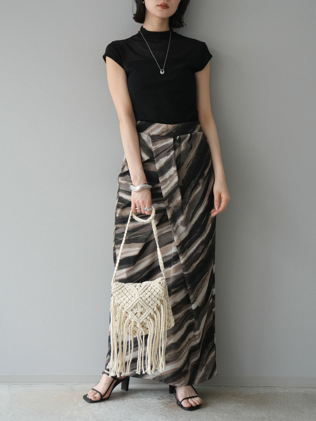 [予約]ニュアンスプリントタックIラインスカート/ブラウン