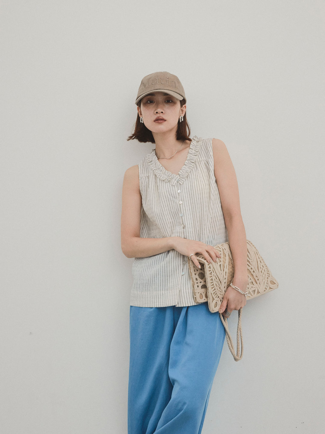 [SET] 條紋荷葉邊襯衫 + 亞麻觸感褶皺寬褲 (2 件套)