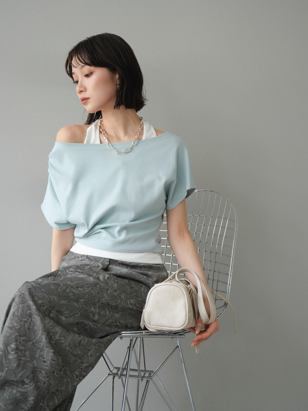 【預購】疊層設計露背套頭衫/藍色