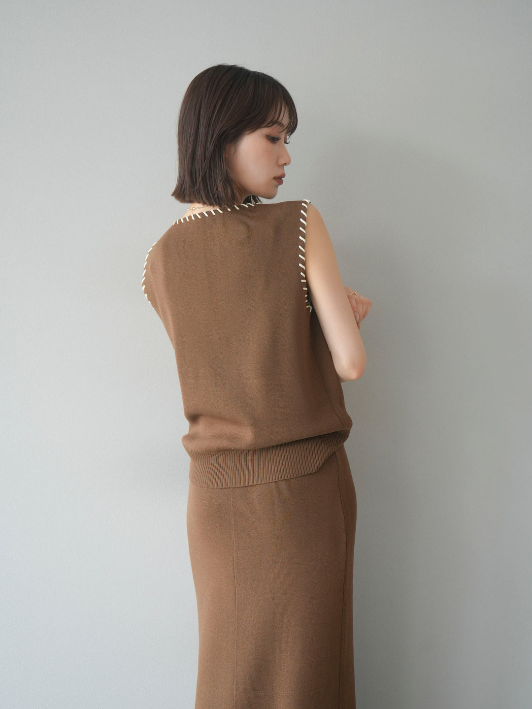 [予約]リネンタッチハンドステッチニットプルオーバー/モカ