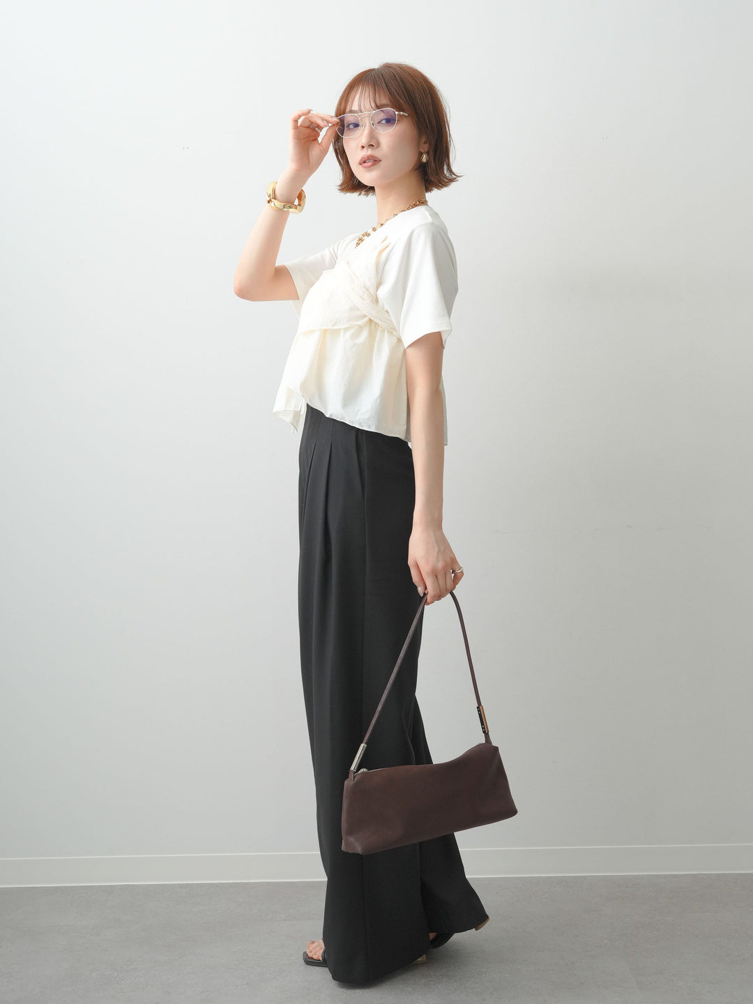 [SET]ナイロンドッキングツイストTEE +アシンメトリーベルトタックワイドパンツ(2set)
