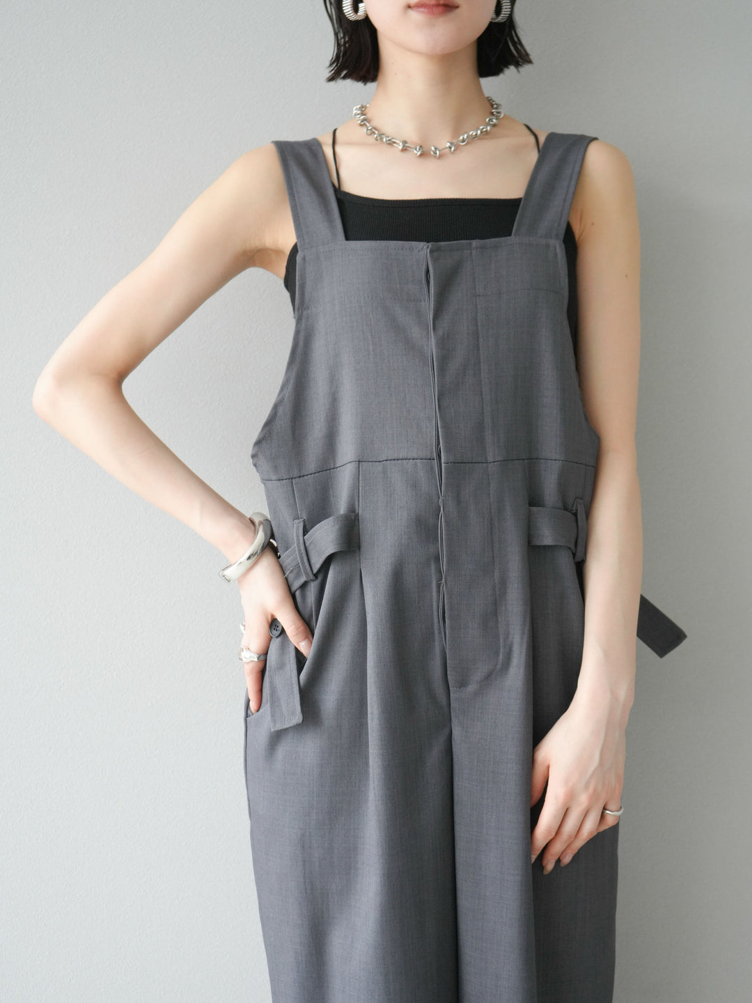 【預購】皮帶設計工裝褲/灰色