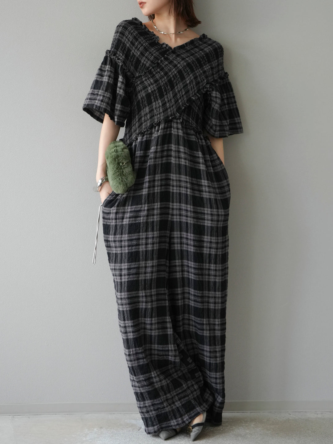 [予約]チェック柄ハーフスリーブシャーリングクロスサロペット/ブラック