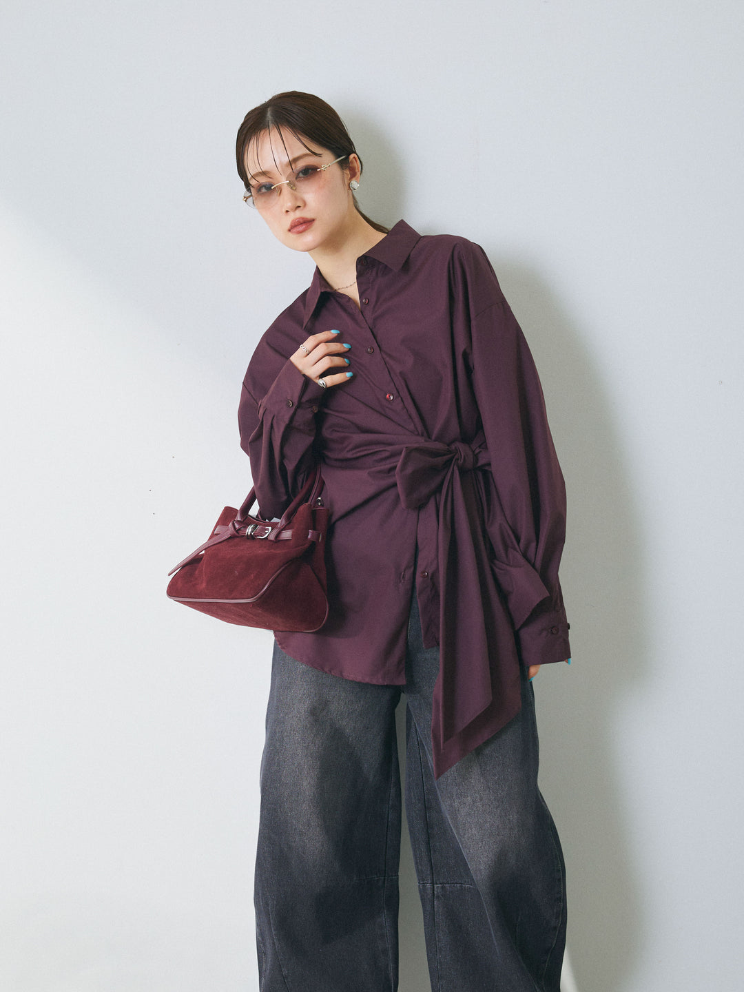 【Allure】[SET]ウエストアシメリボンシャツ+アシメカーブデニムパンツ(2set)