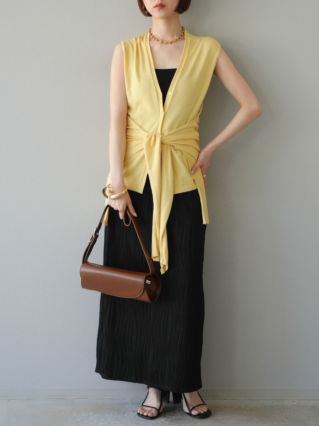 [SET]腰巻きデザインノースリーブニットカーディガン+ウェーブパイピングタイトスカート(2set)