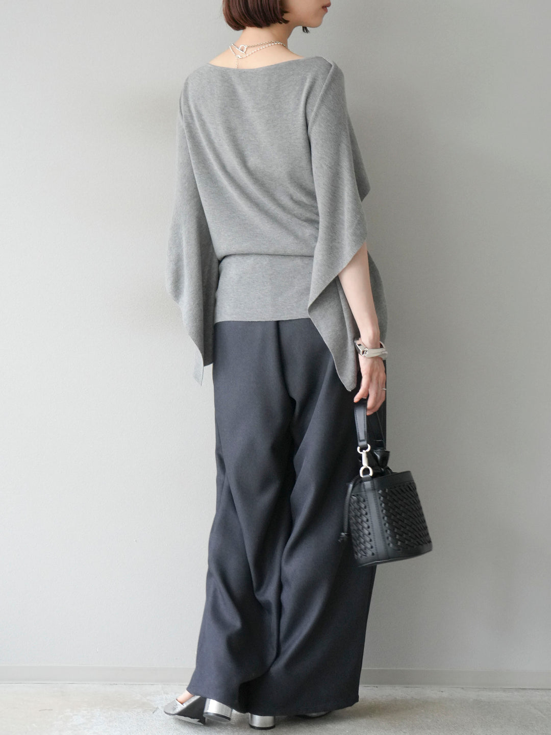 [予約]レザーパイピングタックワイドパンツ/グレー