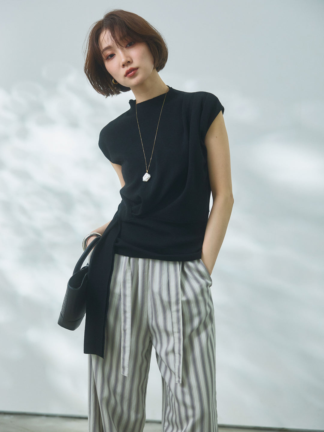 【Allure】[SET]サイドベルトボトルネックノースリーブニットトップス+サイドベルトボトルネックノースリーブニットトップス(2set)