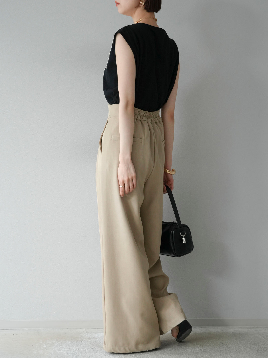 [SET]コード刺繍フレンチスリーブTシャツ+ジップタックワイドパンツ(2set)