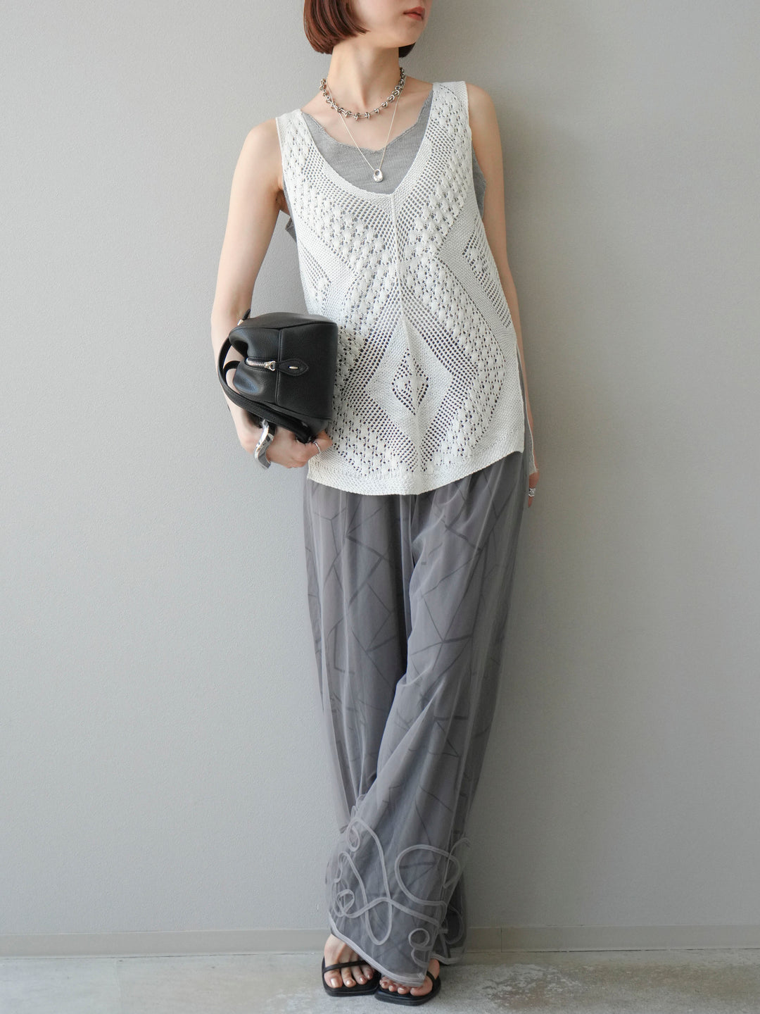 [予約]ビスコースサテンプリントタックイージーパンツ/チャコール