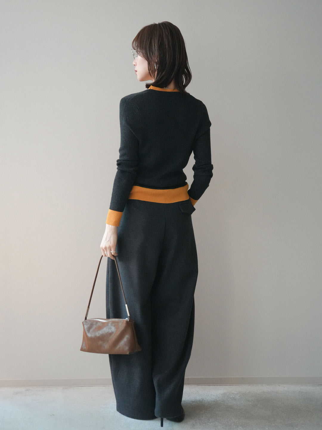 [SET]Uネック配色レイヤードリブニットトップス+アニマル柄ベルト付きウールタッチワイドパンツ(2set)