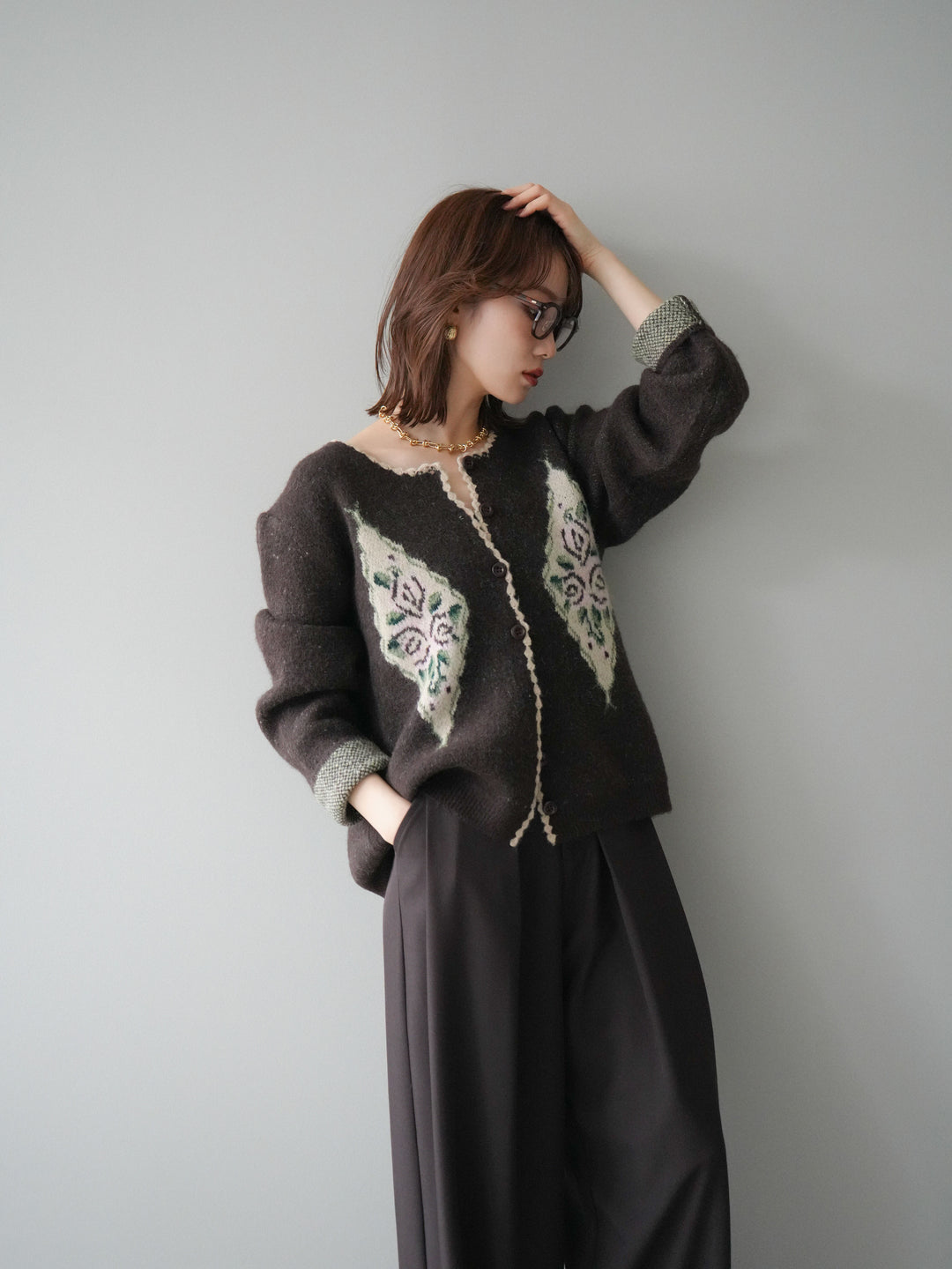 [予約]アンティークフラワージャガードニットカーディガン/brown