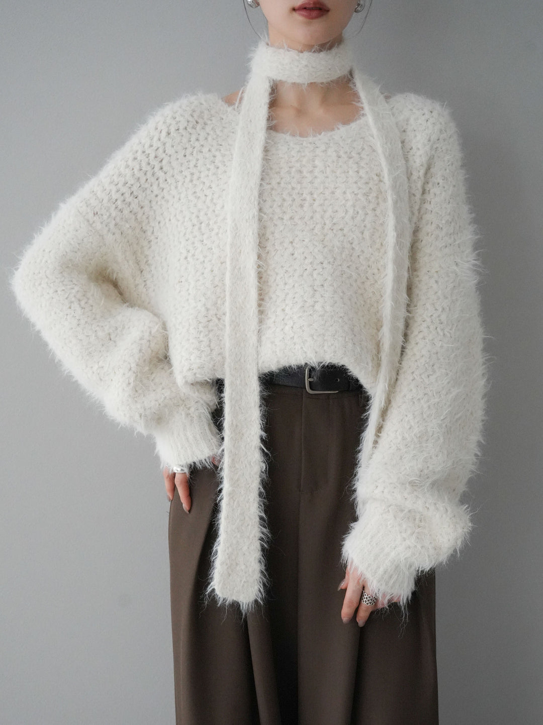 [預訂] 混紡毛絨針織披肩/白色