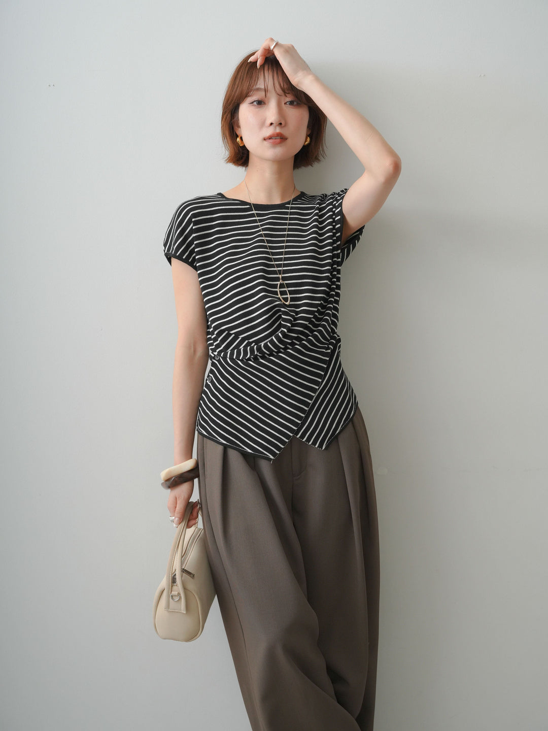 [SET]ヘムクロスデザインニット+選べるアクセセット(2set)