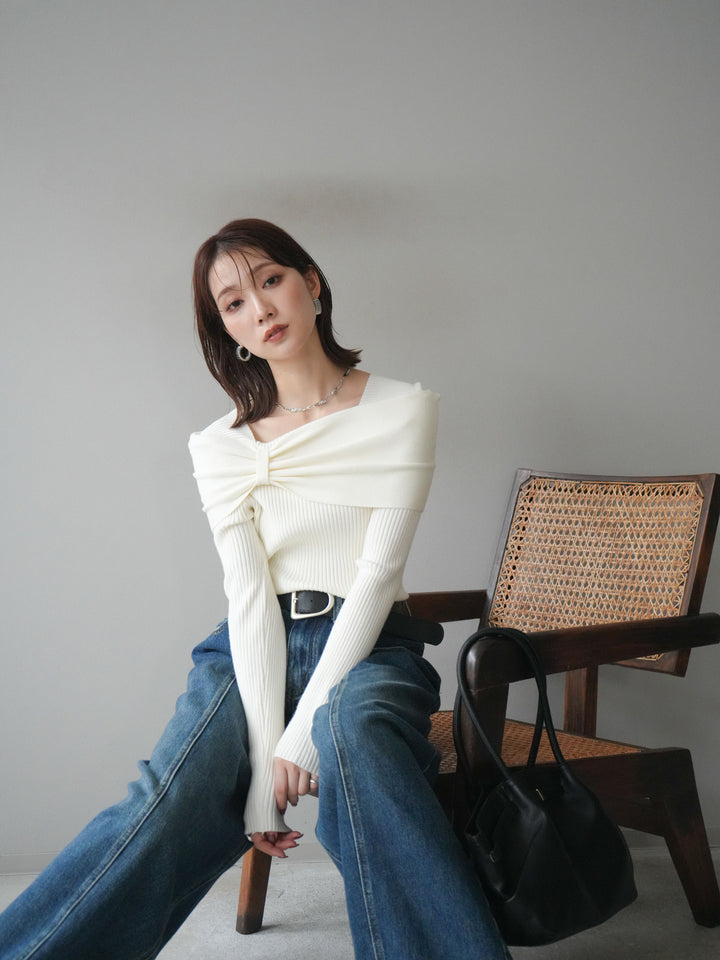 [予約]リボンモチーフオフショルリブニットトップス/white