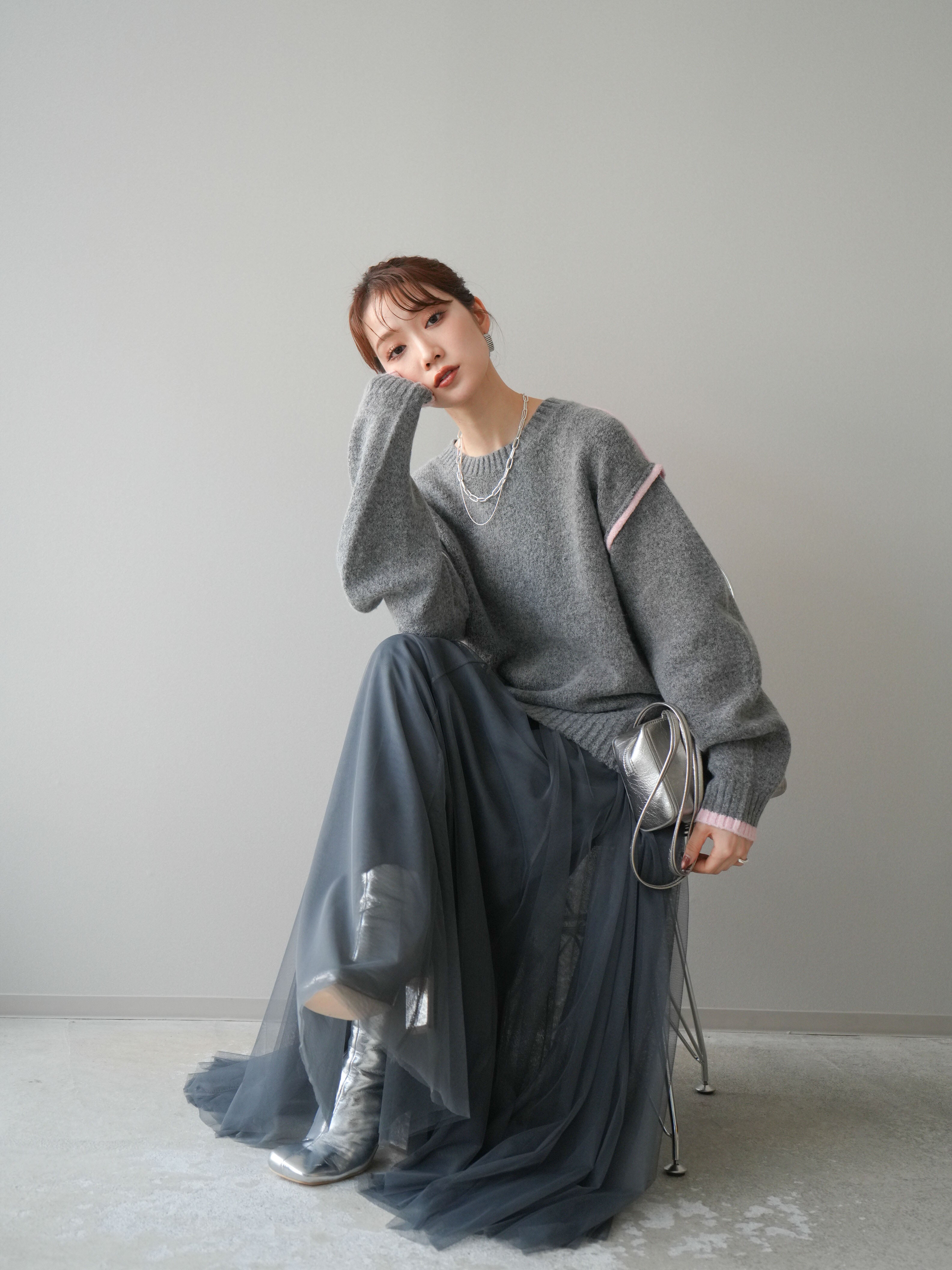 予約]バイカラーパイピングニットプルオーバー/gray – Lumier