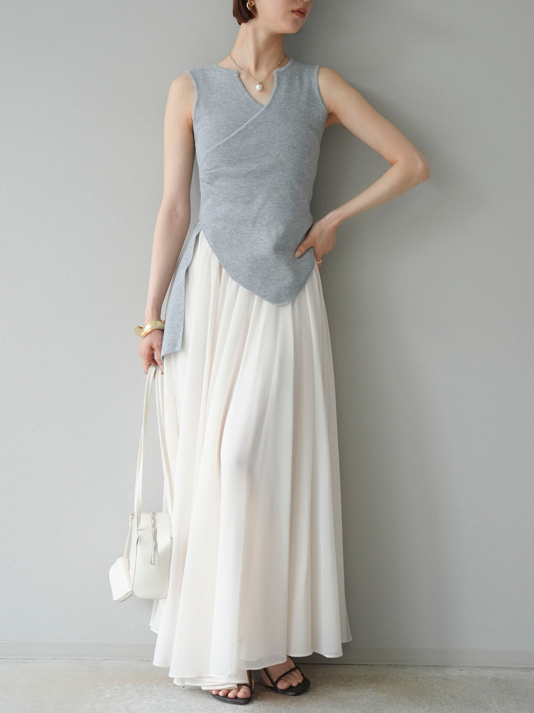 [SET]カシュクールノースリーブニットトップス+シフォンフレアスカート(2set)