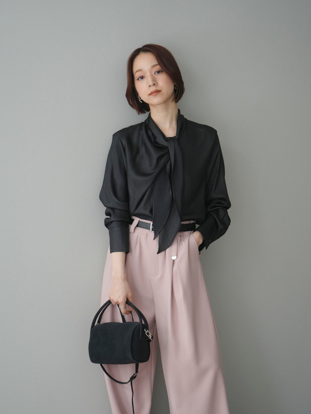 [SET]楊柳シャイニータイブラウス+ベルト付キーホルダーモチーフワイドパンツ(2set)